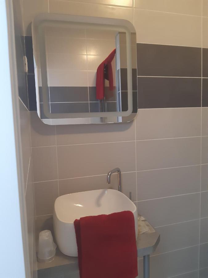 Hotel Aunis-Saintonge Ρουαγιάν Εξωτερικό φωτογραφία